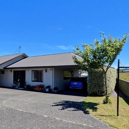 Almost Country Lago Lago Taupo Exterior foto